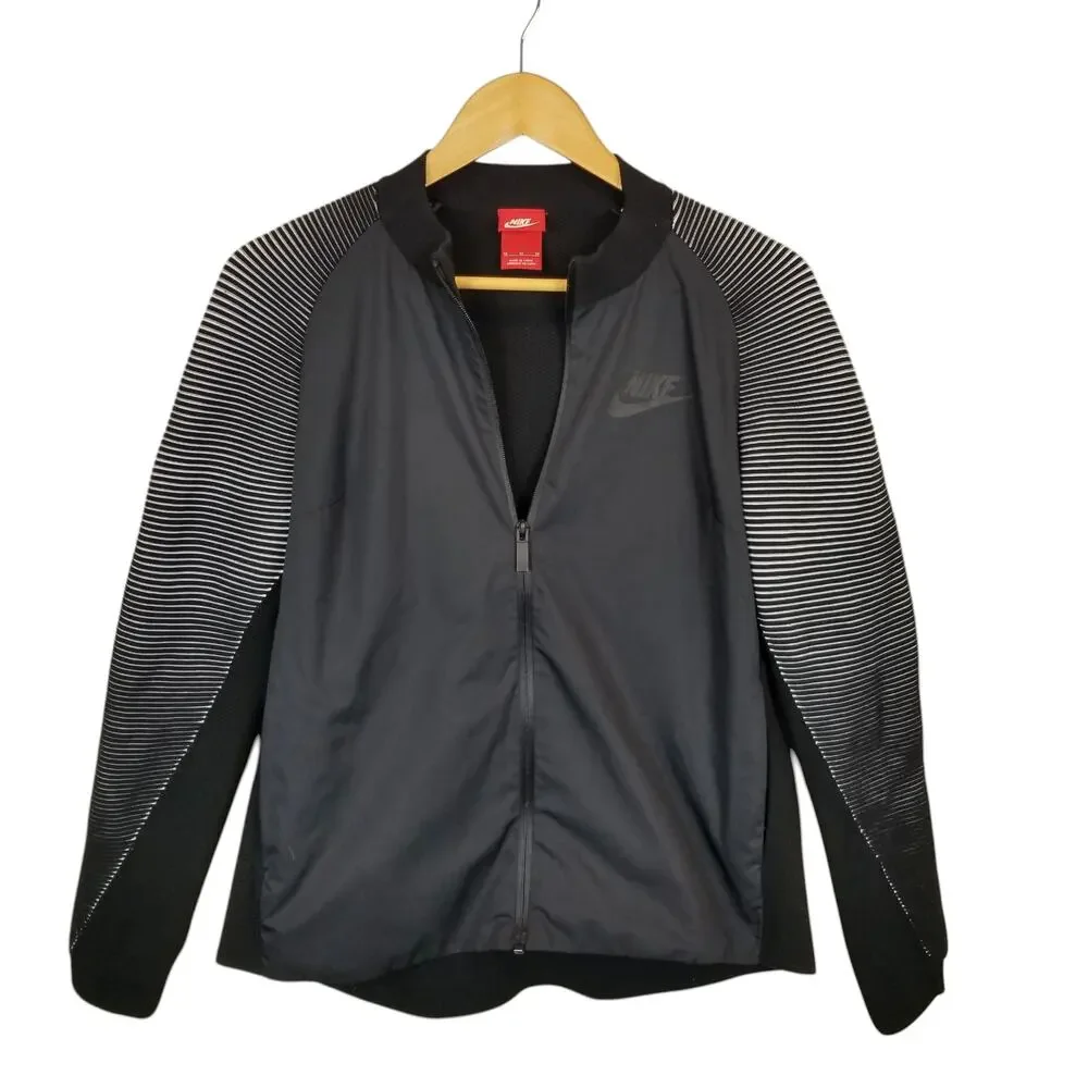 Nike Tech Women's Dynamic Reveal Zip Front Jacket Black Size Medium 828292-010